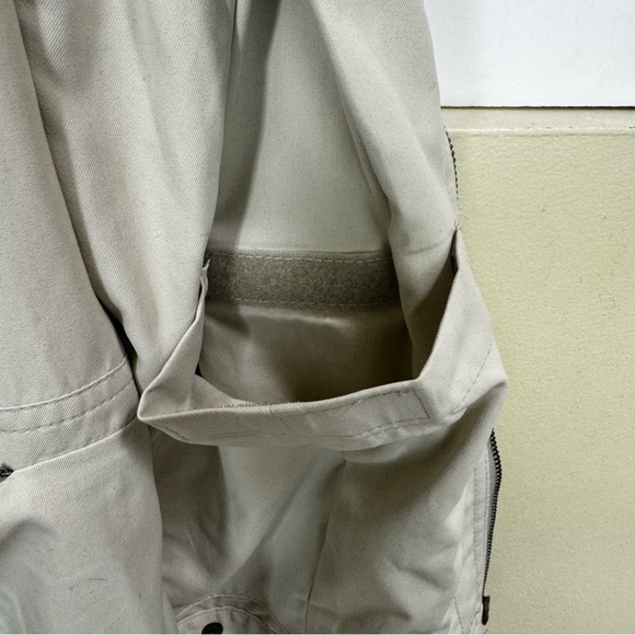 Tilley Utility Pocket Safari Lightweight Outdoor Hiking Travel Vest Nylon Tan L - Picture 11 of 15